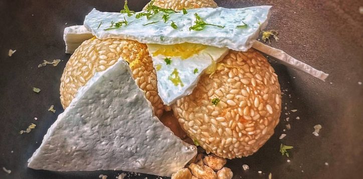 white-sesame-hokkaido-milk-puff-2