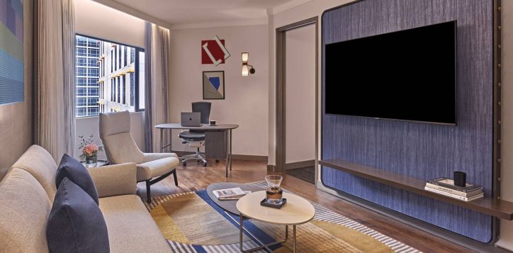pso-pullman-suite-living-area-new-2